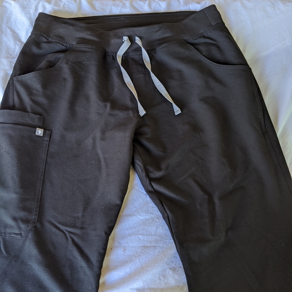 Black FIGS scrub medical pants size medium